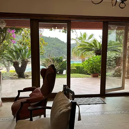 Vila Caprice *